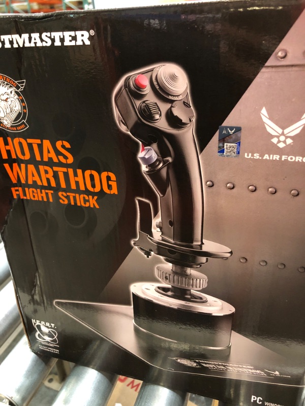 Photo 3 of Thrustmaster HOTAS Warthog Flight Stick (PC) & Thrustmaster TWCS Throttle (PC)