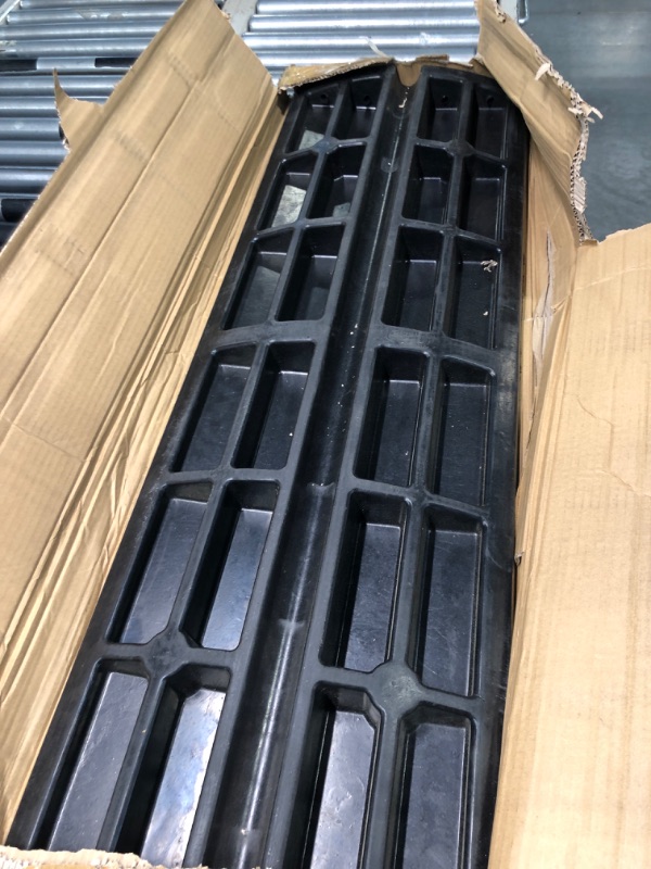 Photo 3 of Car Driveway Curb Ramp - Heavy Duty Rubber Threshold Ramp - Also for Loading Dock, Garage, Sidewalk, Truck, Scooter, Bike, Motorcycle, Wheelchair Mobility & Other Vehicle - Pyle PCRBDR24 Single Curb Ramp