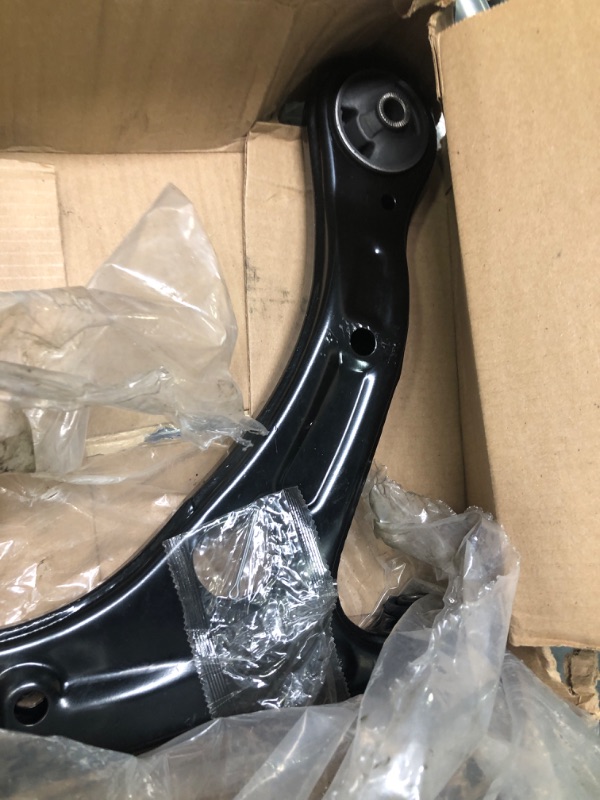 Photo 1 of Dorman 528-006 Rear Passenger Side Lower Rearward Suspension Control Arm Compatible with Select Honda Models