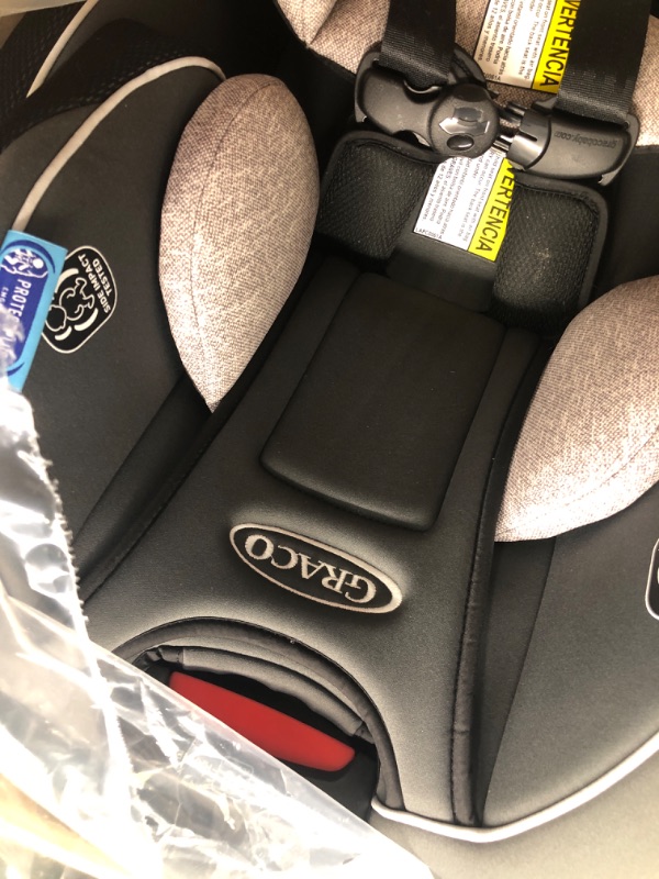 Photo 1 of Graco - Slimfit All-in-One Convertible Car Seat, Darcie