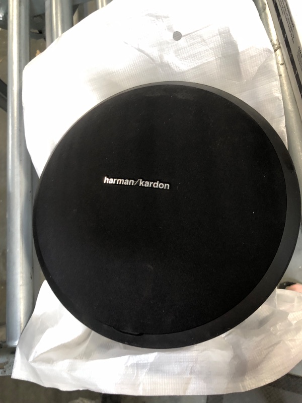 Photo 4 of Harman Kardon Onyx Studio 4 Wireless Bluetooth Speaker Black (LATEST MODEL!)