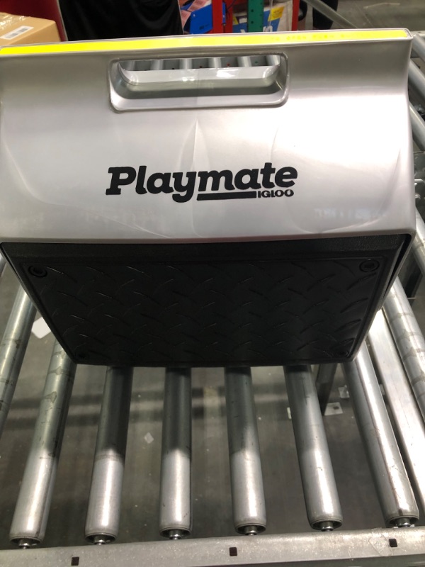 Photo 4 of 14-16 Qt Hardsided Lunch Playmate Pal Cooler