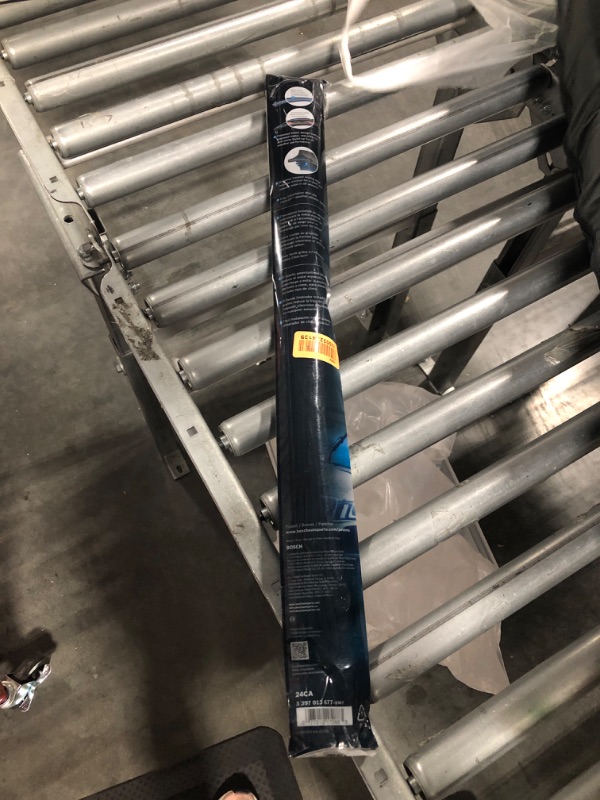 Photo 1 of BOSCH Clear Advantage 24CA Beam Wiper Blade - 24" (Single) 24CA (24")
