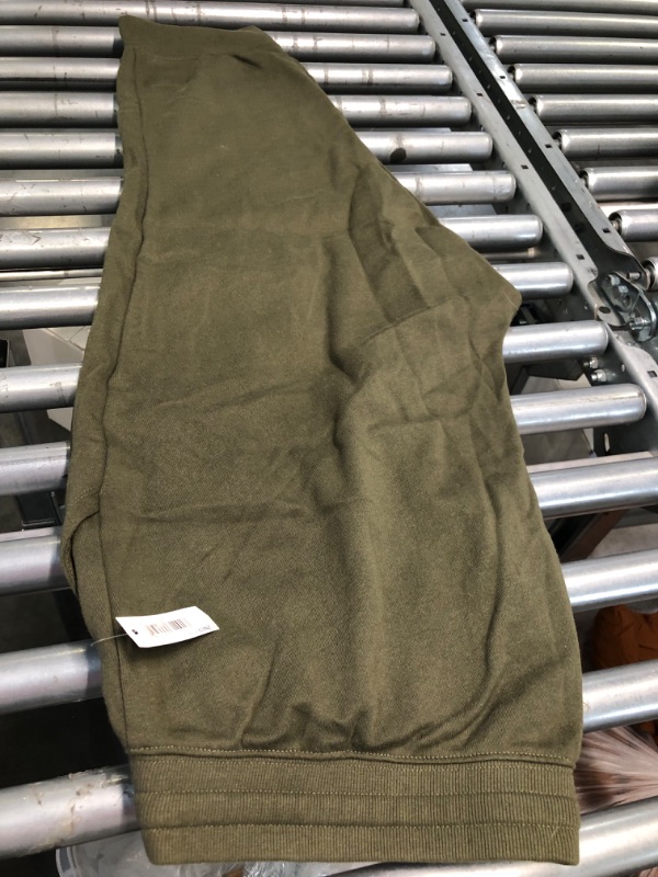 Photo 1 of Amazon Essentials Women's French Terry Fleece Capri Jogger Sweatpant (Available in Plus Size) 5X Olive