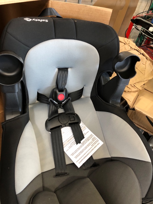 Photo 4 of Safety 1st Grand 2-in-1 Booster Car Seat, Forward-Facing with Harness, 30-65 pounds and Belt-Positioning Booster, 40-120 pounds, Black Sparrow