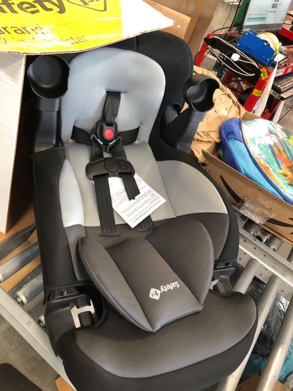 Photo 3 of Safety 1st Grand 2-in-1 Booster Car Seat, Forward-Facing with Harness, 30-65 pounds and Belt-Positioning Booster, 40-120 pounds, Black Sparrow