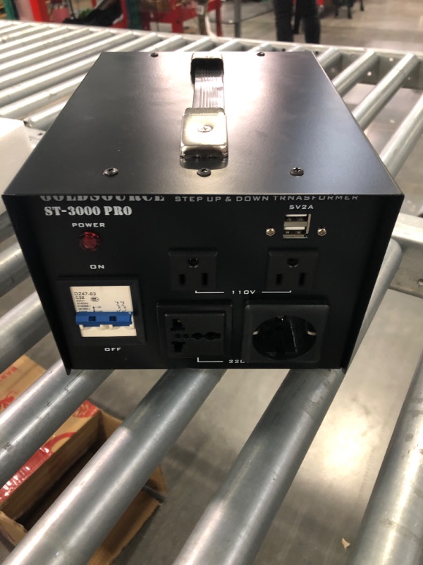 Photo 1 of Step Up & Down Transformer - 3000 Watt Heavy-Duty Voltage Converter - Transforms 110v/120v to 220v/240v & Vice Versa - Universal Output - Includes European Power Adapter 3000W