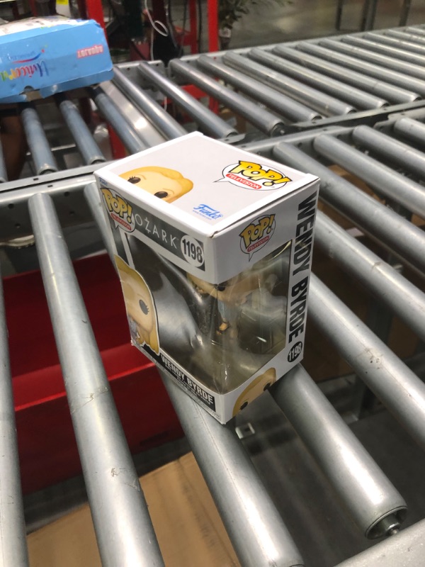 Photo 1 of Funko Pop! TV: Ozark - Wendy Byrde