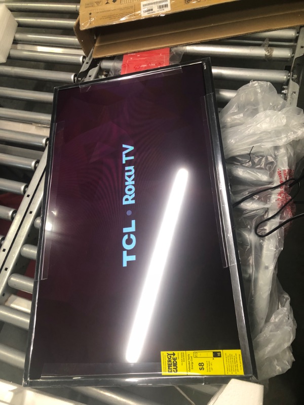 Photo 1 of TCL 32" Class 3-Series HD 720p LED Smart Roku TV - 32S355
