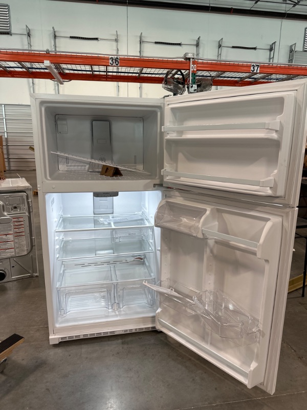 Photo 1 of 33-inch Wide Top Freezer Refrigerator - 20 cu. ft. Model: WRT311FZDW 