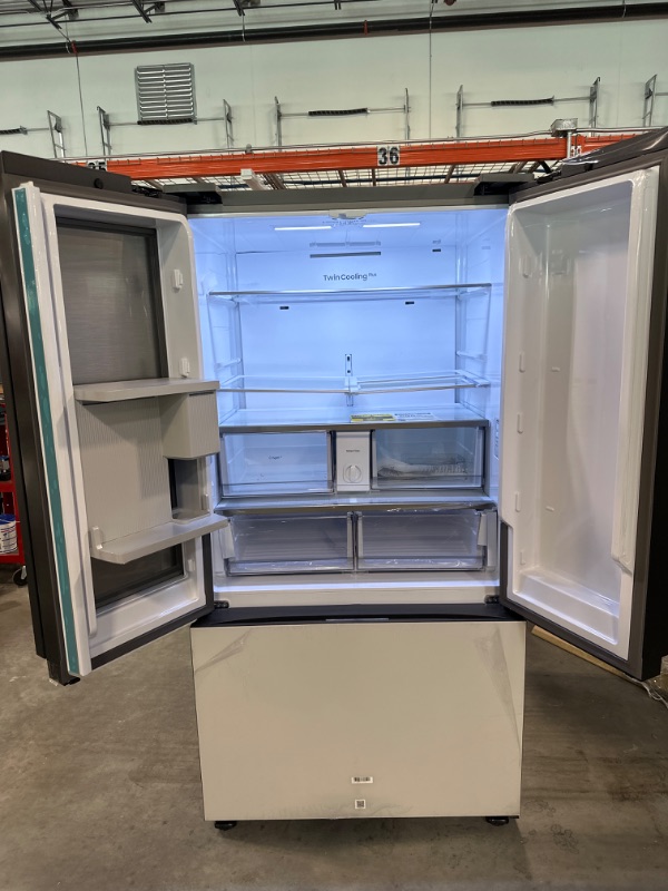 Photo 2 of Bespoke 3-Door French Door Refrigerator (30 cu. ft.) with Beverage Center™ in White Glass RF30BB660012AA