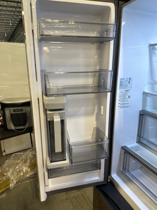 Photo 3 of Bespoke 3-Door French Door Refrigerator (30 cu. ft.) with AutoFill Water Pitcher in Stainless Steel RF30BB6600QLAA