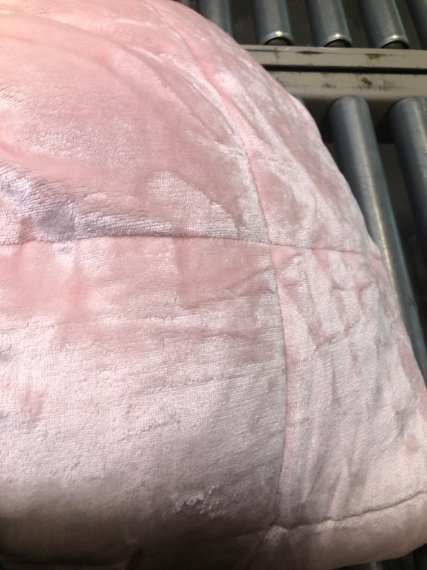Photo 2 of Weighted Blanket Queen Size 15lbs, Cottonblue Sherpa Flannel Weighted Blanket for Adults, Fuzzy Soft Sherpa Flannel Weighted Blanket Throw, Cozy Plush Blanket for Sofa Bed, 60 x 80 inches, Blush Pink 60 x 80 15 lb Pink