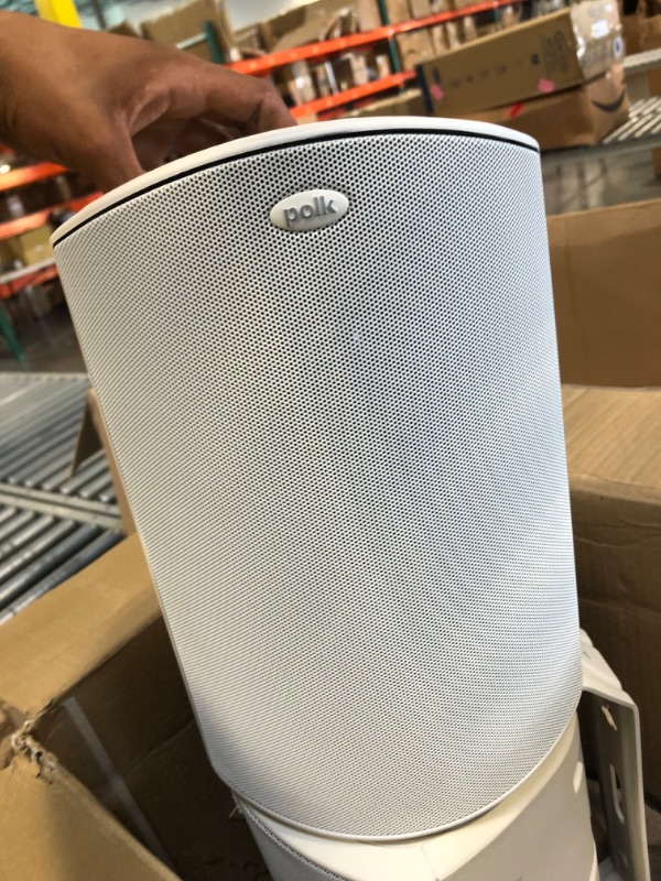 Photo 5 of Polk Audio Atrium 6 Outdoor All-Weather Speakers with Bass Reflex Enclosure (Pair, White) | Broad Sound Coverage | Speed-Lock Mounting System and $20 Amazon.com Gift Card
**only one speaker works