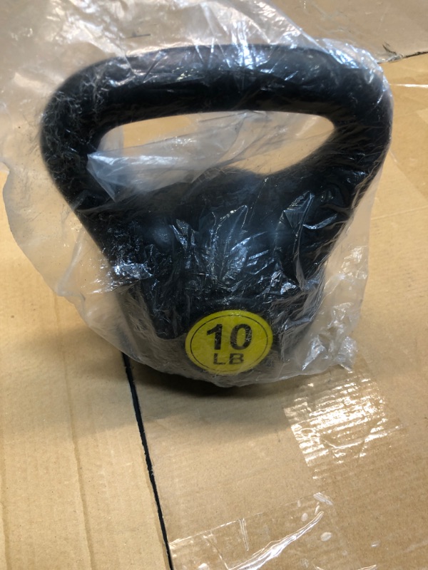 Photo 2 of Amazon Basics Vinyl Kettlebell 10 Pounds