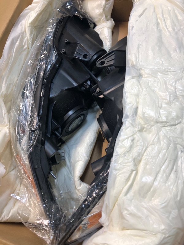 Photo 1 of XIFAER Headlight Assembly for 2002-2004 Toyota Camry,Clear Lens, 1 Pair Headlamps,1 Year Warranty