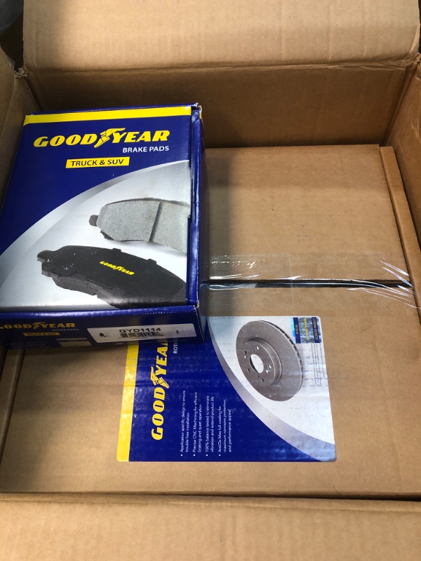 Photo 2 of Goodyear Anti Ox Max Coated Front Brake Kits Rotors & Ceramic Pads Replacement for Chrysler,Dodge & More PRK40656F