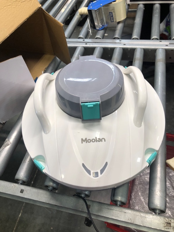 Photo 2 of ***FOR PARTS ONLY***Moolan Cordless Pool Vacuum Cleaner, Robotic Pool Cleaner, Dual-Motor, Self-Parking, with 140 Mins Maximum Runtime, Pool Vacuum for Above/In Ground Flat Pool Up to 1000 Sq Ft Modern White