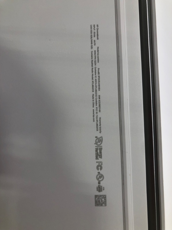 Photo 2 of ***FOR PARTS ONLY - DOESNT POWER ON***  HP Chromebook 14 Laptop, Intel Celeron N4000 Processor, 4 GB RAM, 32 GB eMMC, 14” HD Display, Chrome, Lightweight Computer with Webcam and Dual Mics, Home, School, Music, Movies (14a-na0021nr, 2021)