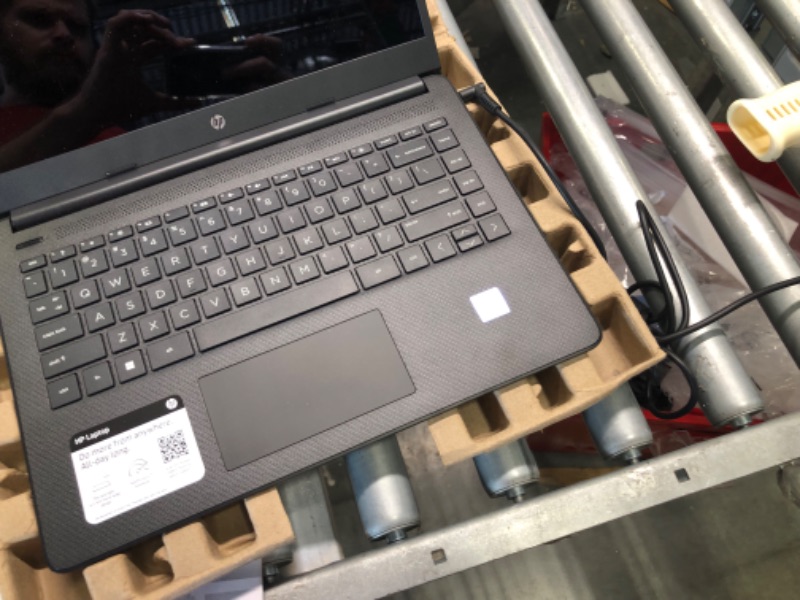 Photo 2 of ***WILL NOT BOOT***   HP 14 Series 14" Touchscreen Laptop Intel Celeron N4020 4GB RAM 64GB eMMC Jet Black 4GB RAM | 64 GB Storage