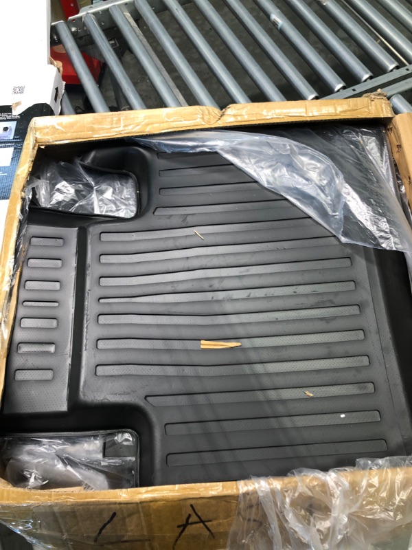 Photo 3 of Tesla Model Y Floor Mats 2022 2021 2023 Mats Custom Fit Waterproof Anti-Slip Accessories All Weather Floor Mat Suitable for 5 Seats