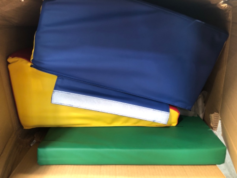 Photo 2 of Amazon Basics Kids Soft Play Corner Climber, 4-Piece Corner Climber Red, Green, Blue, Yellow