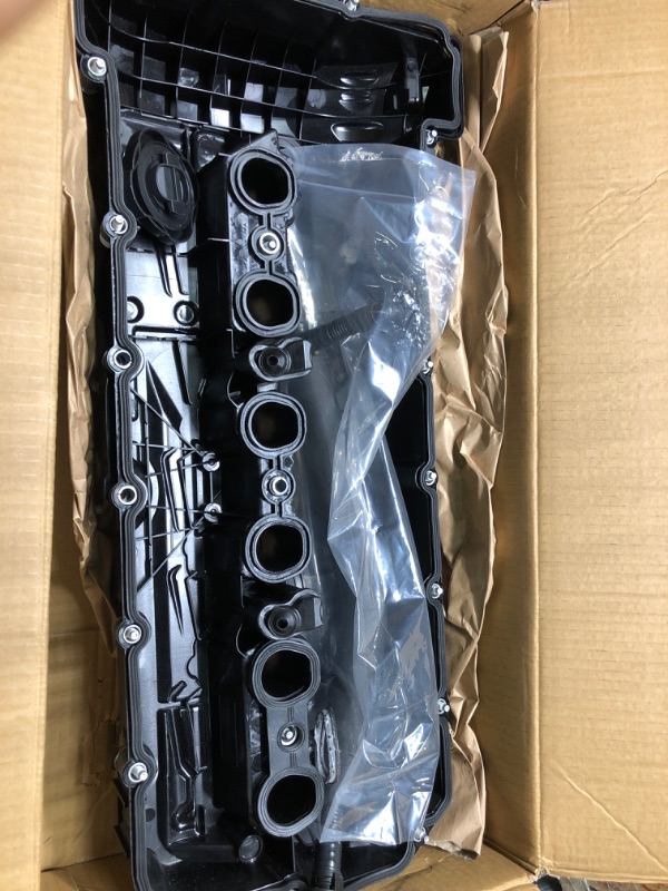 Photo 3 of MITZONE N52 Engine Valve Cover Kit with Oil Cap & PCV Hose Compatible with BMW E82 128i, E9X 323i 328i, E60 528i, E70 X5 3.0si, E83 X3, E85 Z4, E89 Z4, F10 528i N52/ N51 SULEV