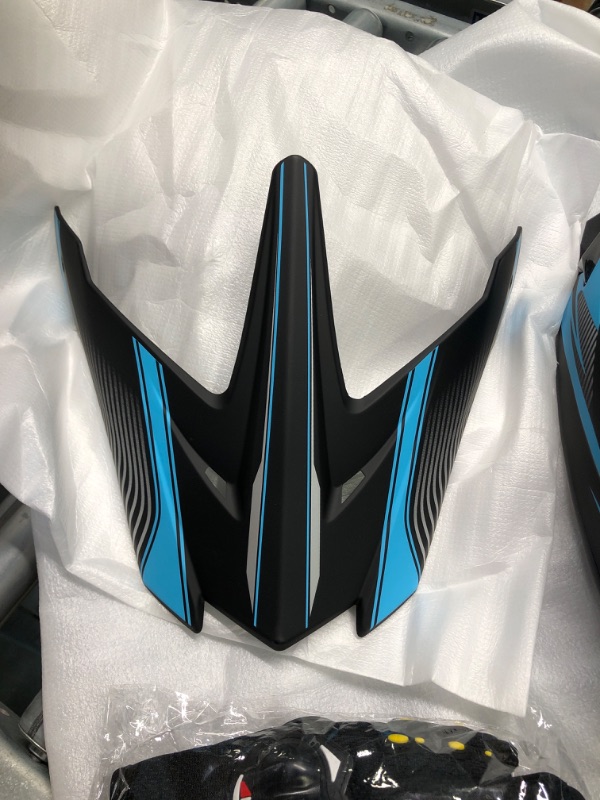 Photo 7 of Adult 4 Wheeler Helmet, Motocross Helmet DOT/FMVSS-218 Certification Comfortable and Breathable Full Helmets for Locomotives Used in All Seasons Large Sky blue