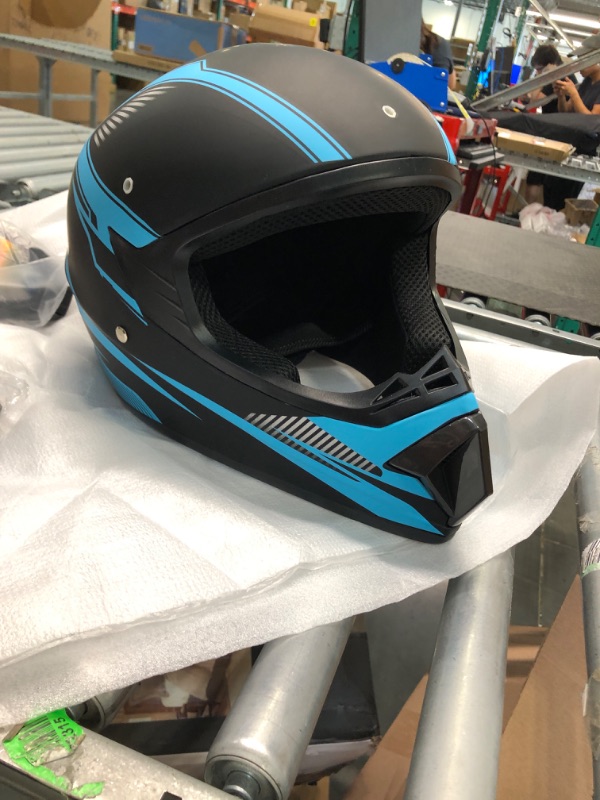 Photo 3 of Adult 4 Wheeler Helmet, Motocross Helmet DOT/FMVSS-218 Certification Comfortable and Breathable Full Helmets for Locomotives Used in All Seasons Large Sky blue