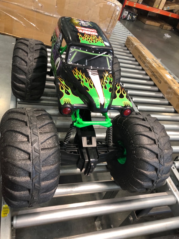 Photo 6 of Losi RC Truck LMT 4 Wheel Drive Solid Axle Monster Truck RTR Battery and Charger Not Included Grave Digger LOS04021T1 Green