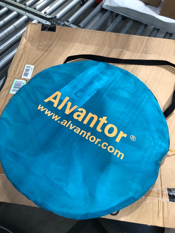 Photo 1 of Alvantor Coolhut Beach Tent Beach Umbrella Outdoor Sun Shelter Cabana Automatic Pop