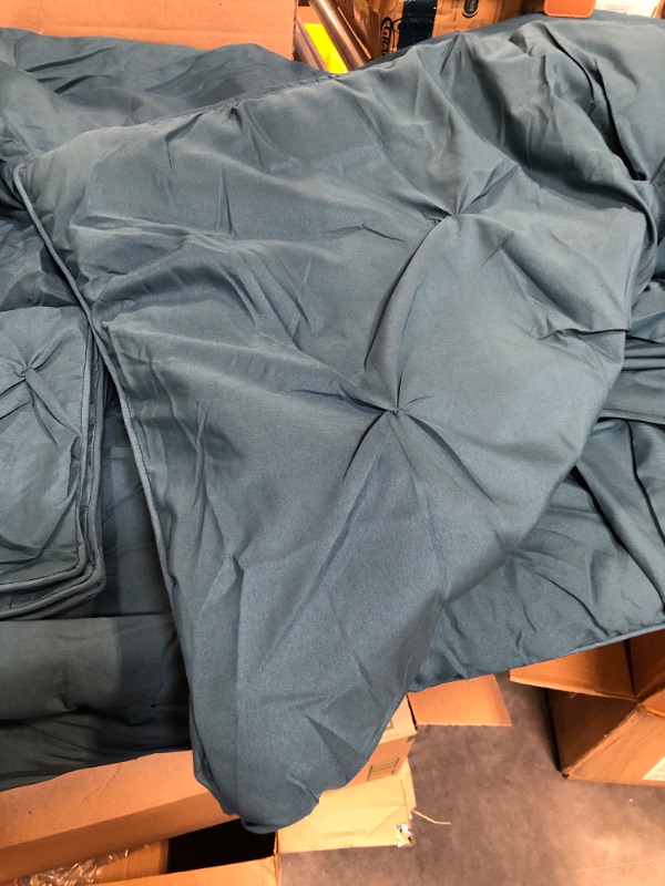Photo 3 of Amazon Basics Pinch Pleat All-Season Down-Alternative Comforter Bedding Set - King, Dark Teal Dark Teal King Bedding Set
