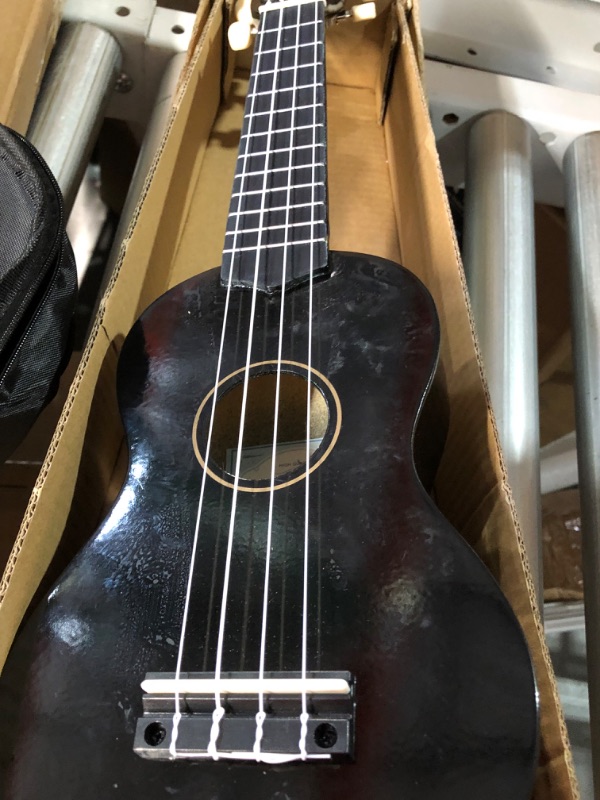 Photo 2 of *FOR PARTS ON LY* HUAWIND 21 Inch Soprano Ukulele for Beginner