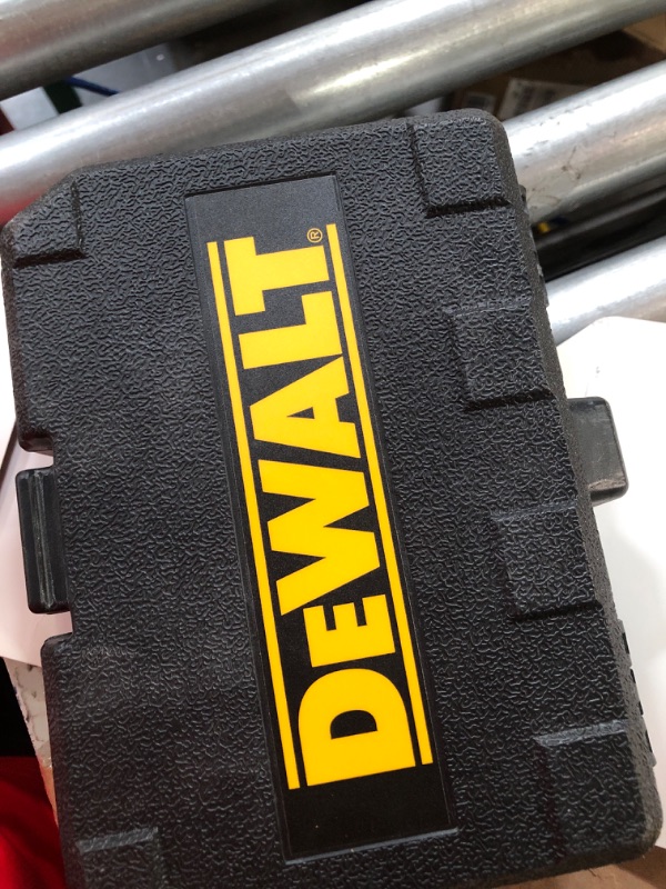 Photo 4 of DEWALT Laser Level, Green Cross, 55-Foot (DW08802CG)