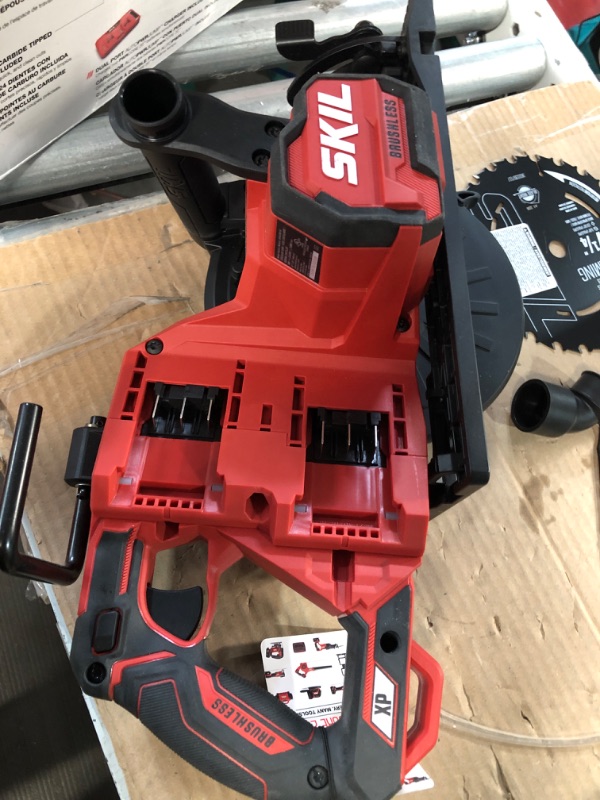 Photo 4 of (Missing the batteries and battery charger) SKIL 2x20V PWR CORE 20 XP Brushless 7-1/4” Rear Handle Circular Saw Kit Includes 