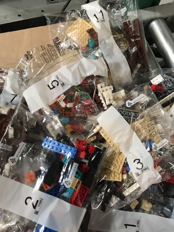 Photo 5 of **NEW**LEGO Ideas Home Alone 21330 Building Set for Adults (3955 Pieces) Frustration-Free Packaging