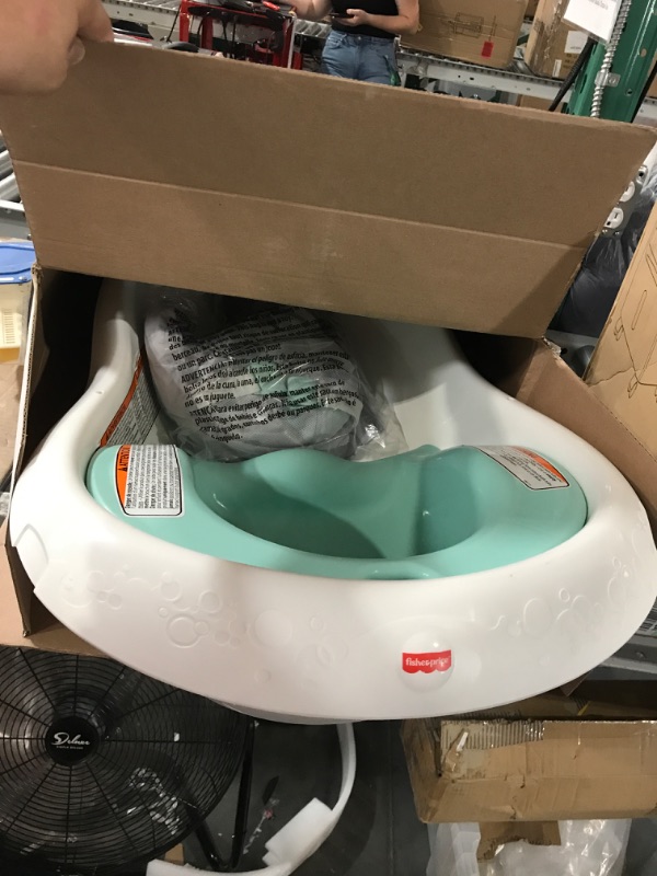 Photo 1 of Fisher-Price 4-in-1 Sling 'n Seat Bath Tub, Climbing Leaves, Baby to Toddler Convertible Tub with Seat and Toys 