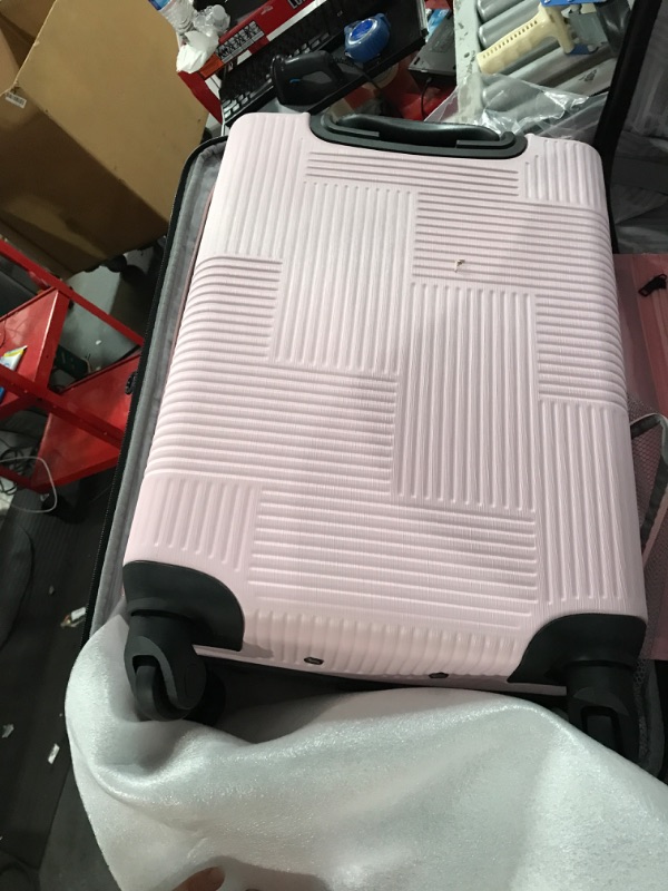 Photo 3 of **USED**
American Tourister Stratum XLT Expandable Hardside Luggage with Spinner Wheels, Pink Blush, 3-Piece Set