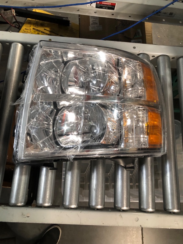 Photo 5 of AXLAHA 2007-2014 Chevy Silverado Headlights Assembly