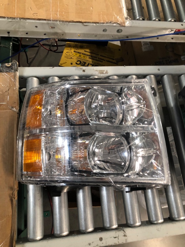 Photo 3 of AXLAHA 2007-2014 Chevy Silverado Headlights Assembly