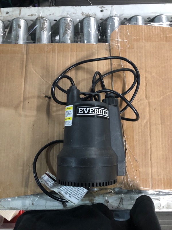 Photo 3 of [Working] Everbilt SUP54-HD 1/6 HP Plastic Utility Pump