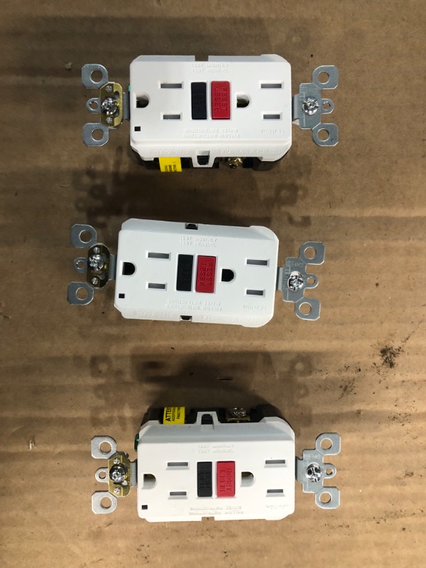 Photo 2 of [Brand New] Leviton 15 Amp 125-Volt Self-Test Tamper Resistant GFCI Outlet, White (4-Pack)
