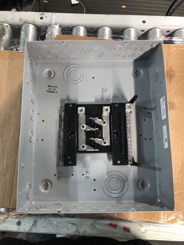 Photo 2 of [Notes] Siemens E0816ML1125F Flush Mount, 125 Amp, 8 Space, 16 Circuit, Load Center , Gray