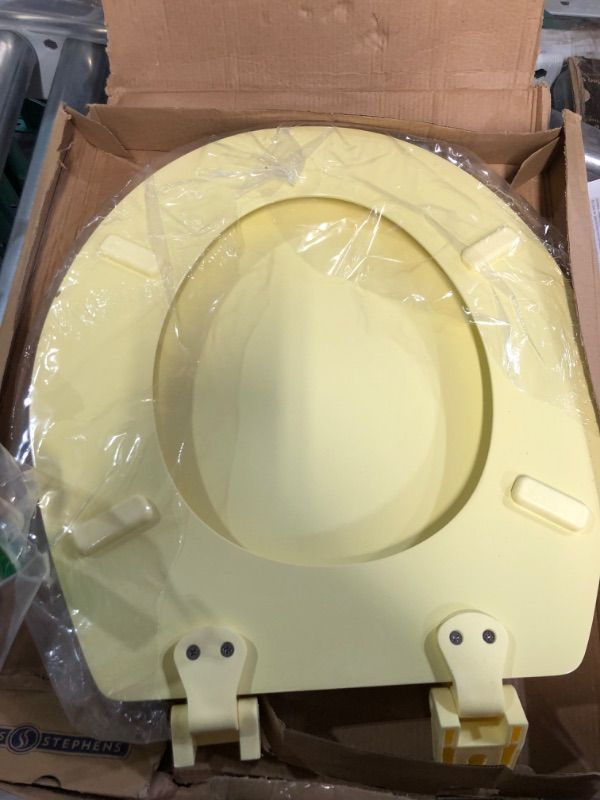 Photo 4 of ***SCRATCHES - SEE NOTES***
Comfort Seats C3B4R250 Deluxe Molded Wood Toilet Seat, Round, Citron Yellow