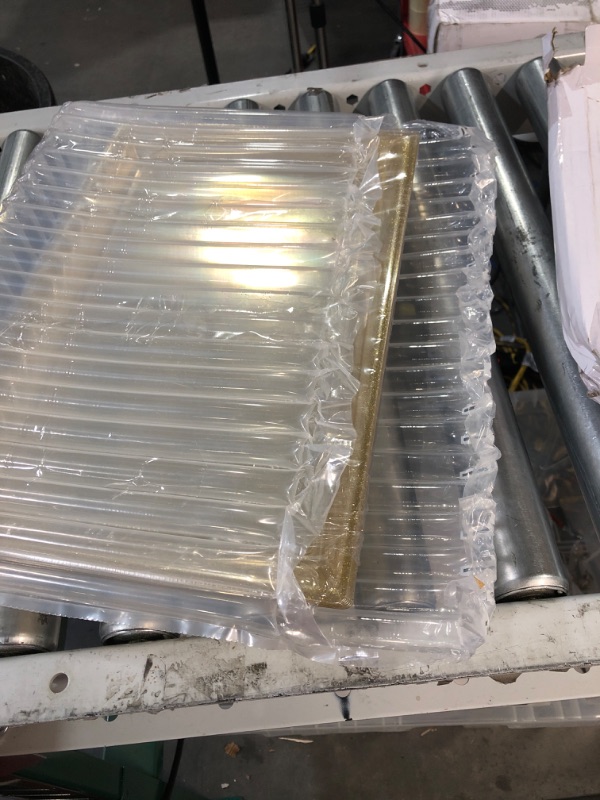 Photo 3 of * DAMAGED * 
I00000 6 Pack Gold Glitter Plastic Serving Tray, 15" x 10" Crooked Food Trays, Clear Disposable Serving Platter for Parties, Weddings