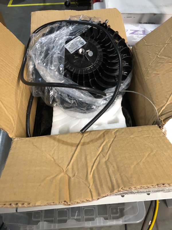 Photo 1 of * USED * 
LED High Bay Light 150W 21000 LM with US Plug 5ft Cable, 5000K Daylight, IP65 Waterproof