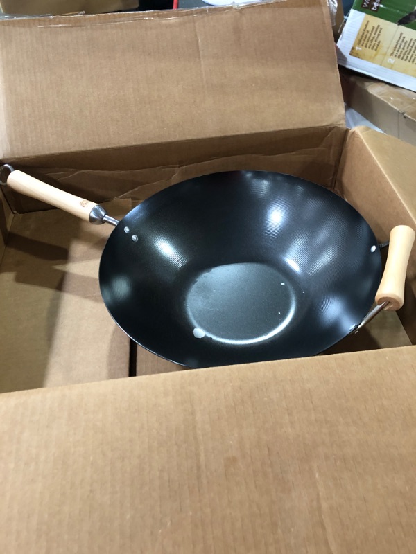 Photo 2 of * DAMAGED * 
Joyce Chen 21-9977, Classic Series Nonstick Wok, 14-Inch, Black