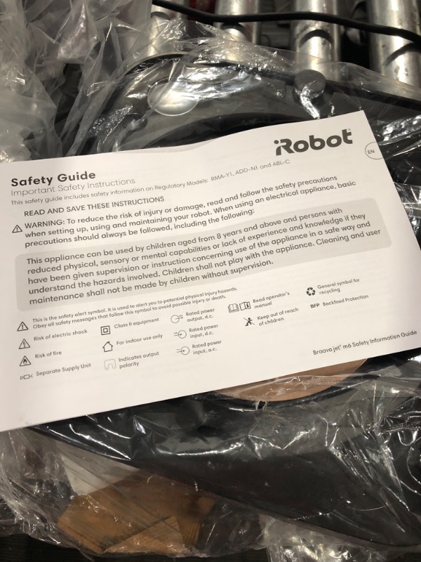 Photo 4 of * USED * 
iRobot Roomba S9+ (9550) Robot Vacuum & Braava Jet M6 (6112) Robot Mop Bundle
