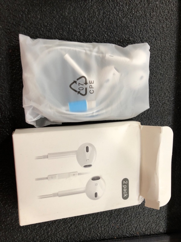 Photo 2 of 2 Pack -Apple Earbuds for iPhone [stock img similar] 