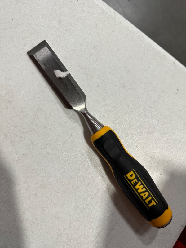 Photo 1 of 1 IN. WOOD CHISEL